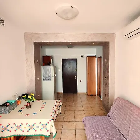 Ultracentral Cathedral