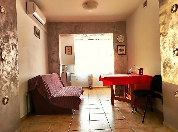 Ultracentral Cathedral