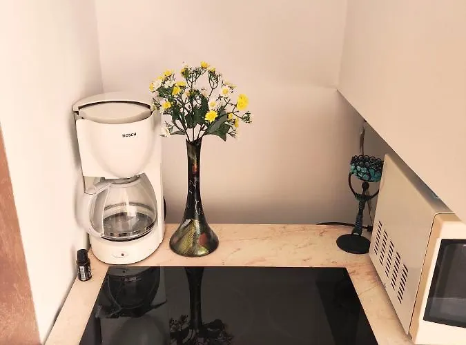 Ultracentral Cathedral Apartment